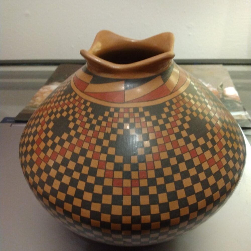 Mata Ortiz Pot Beautiful Colors June 1999